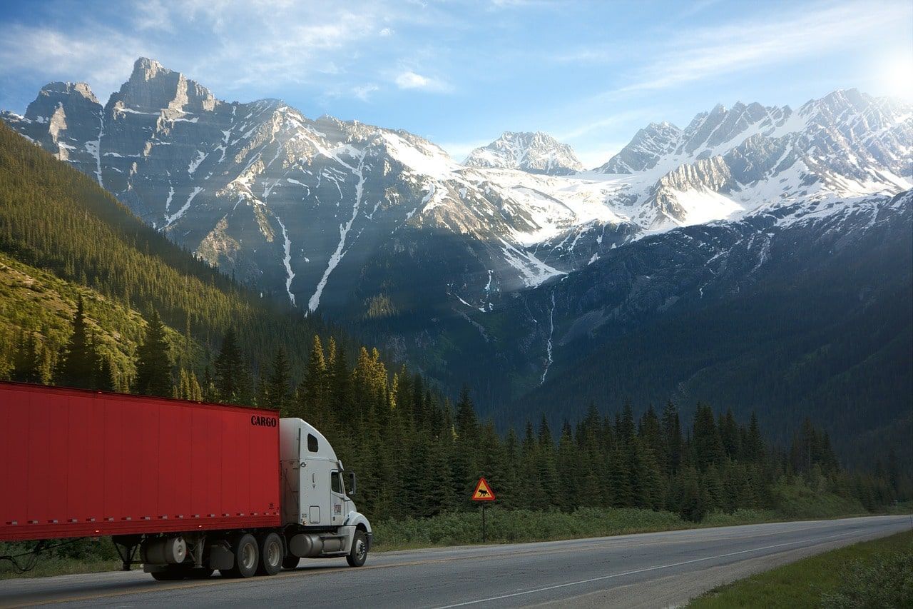 Less Than Truckload vs Full Truckload: ¿Cuál es mejor?