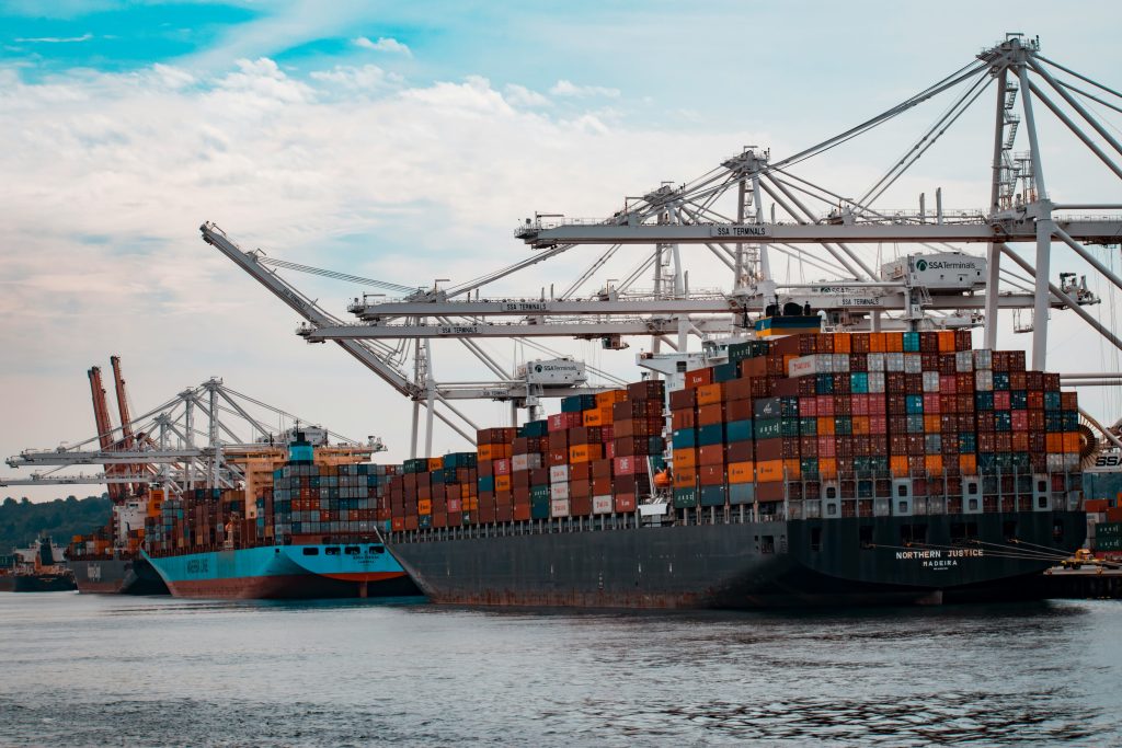 Transporte LCL y FCL: ¿Qué Son y Diferencias?